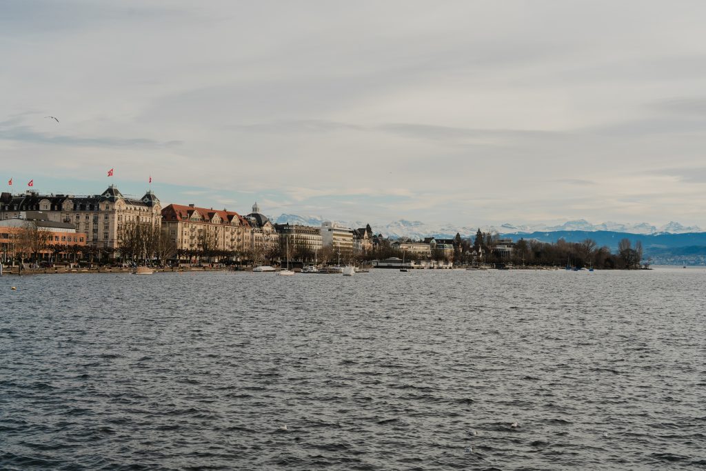 Communal relaxation area in high-end rehabilitation facility