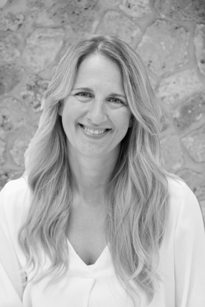 Dr. Milenka Kraemer, MD